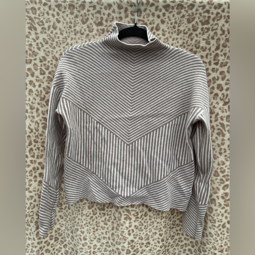 Striped Women's Light Weight Sweater - Gray and Cream In Color!